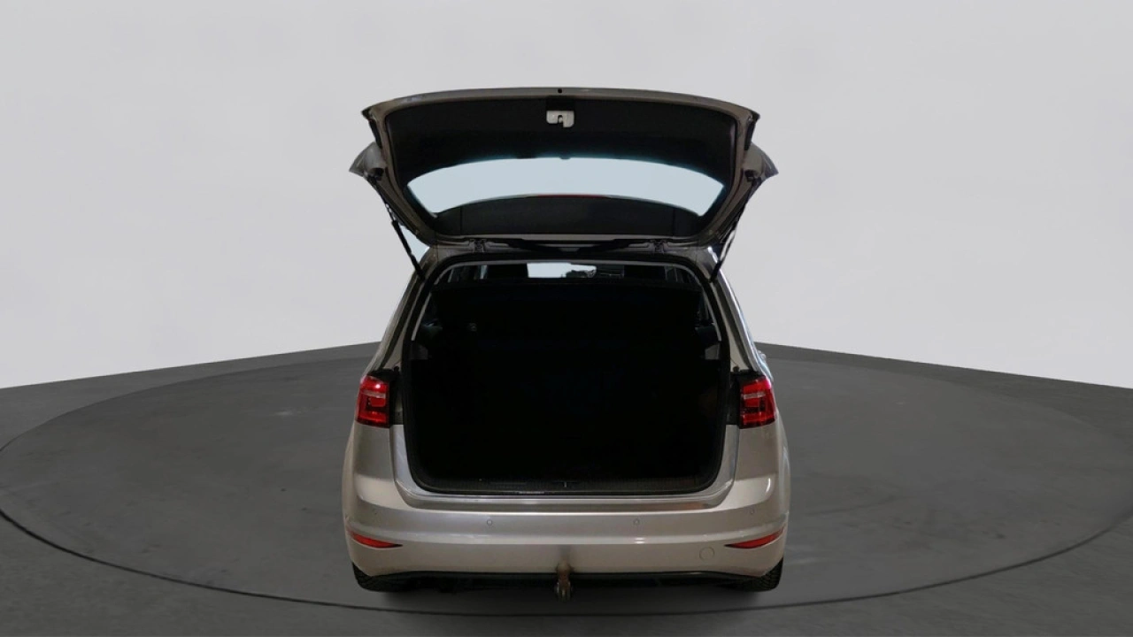 Volkswagen Golf Sportsvan 1.4 TSI Automaat | Highline | Trekhaak | Navigatie | 1e eigenaar! |