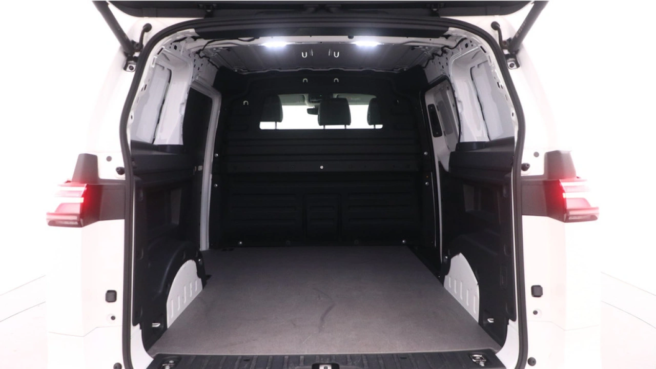 VW Bedrijfswagens ID. Buzz Cargo L1H1 204pk 77kWh RWD