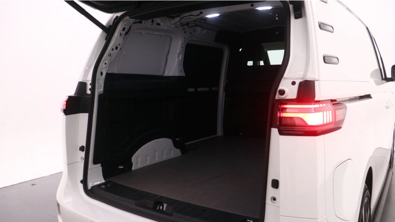 VW Bedrijfswagens ID. Buzz Cargo L1H1 204pk 77kWh RWD