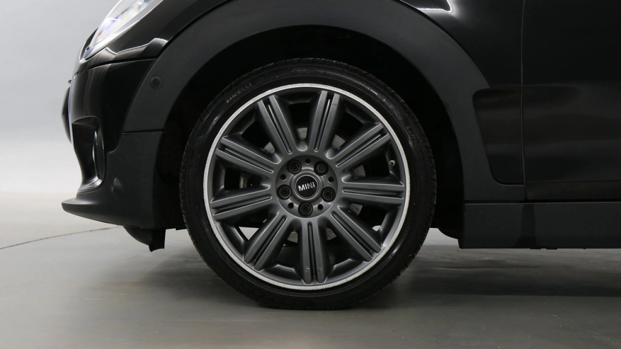 MINI Clubman 1.5 136pk Cooper Chili Automaat