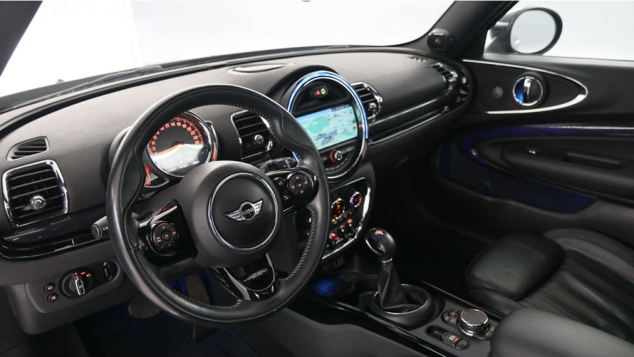 MINI Clubman 1.5 136pk Cooper Chili Automaat