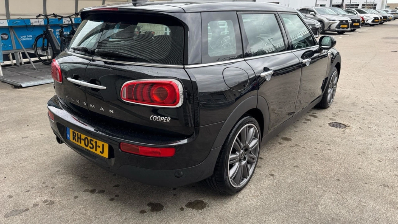MINI Clubman 1.5 136pk Cooper Chili Automaat