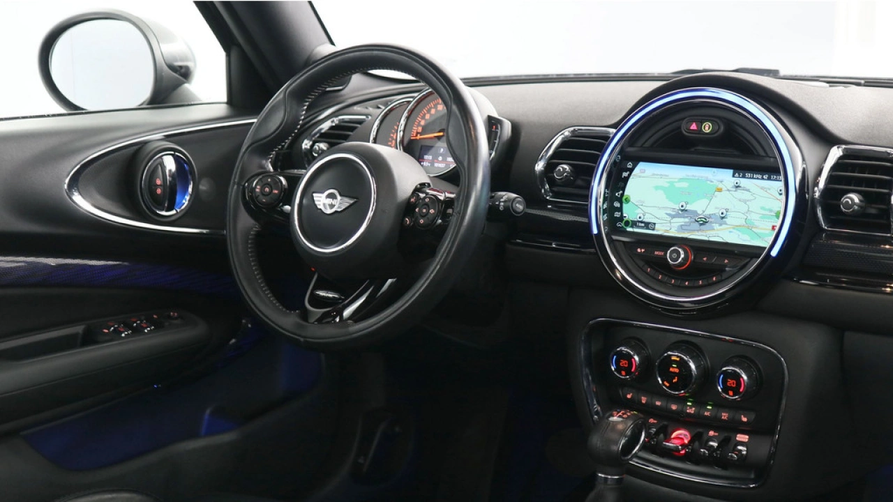 MINI Clubman 1.5 136pk Cooper Chili Automaat