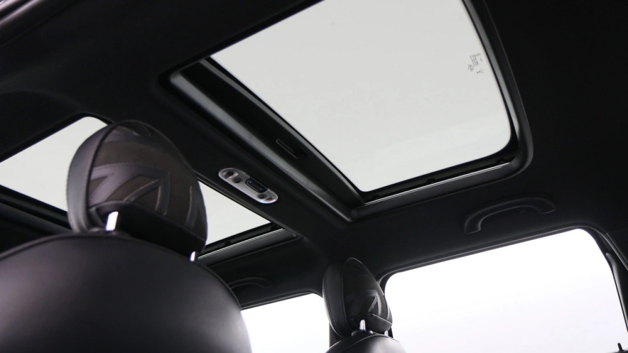 MINI Clubman 1.5 136pk Cooper Chili Automaat