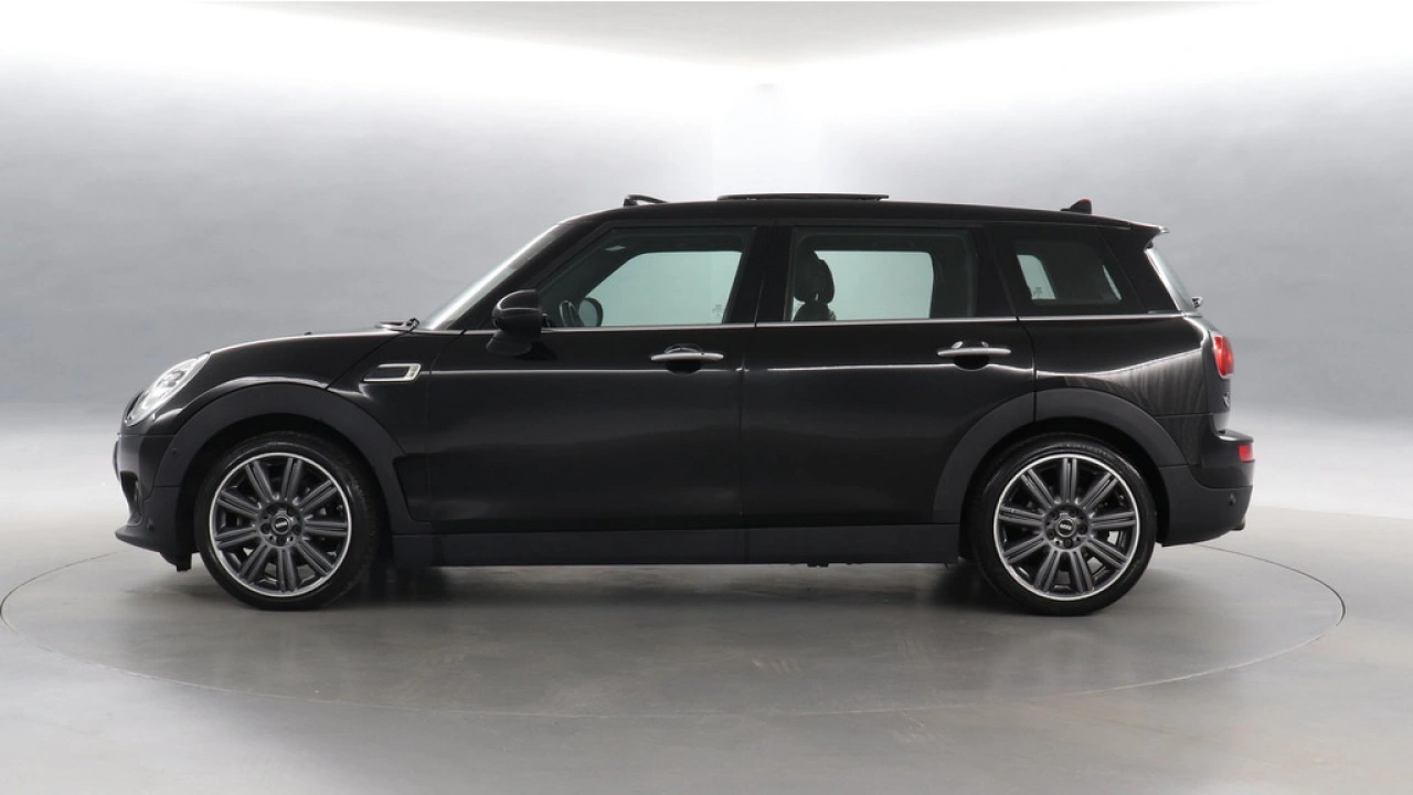 MINI Clubman 1.5 136pk Cooper Chili Automaat