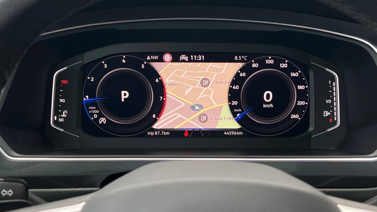 Volkswagen Tiguan Allspace 1.5 TSI 150pk R-Line Business+ 7p. Panoramadak