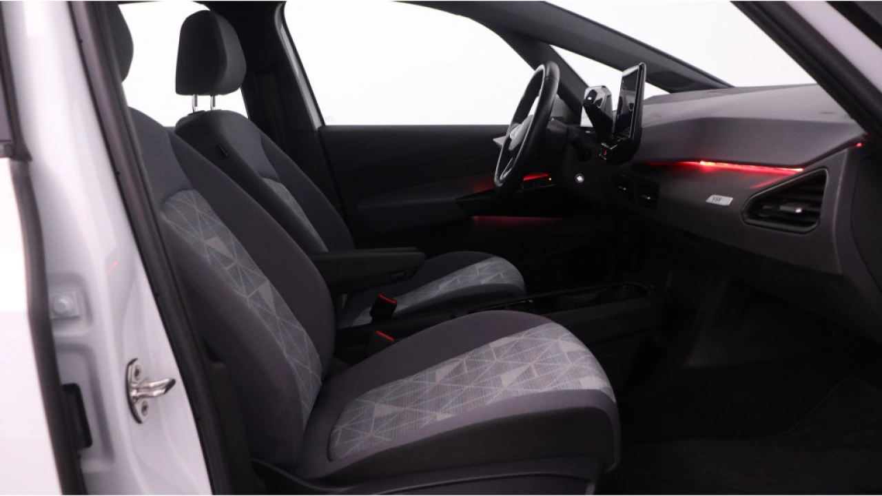 Volkswagen ID.3 First 58 kWh 204pk Navigatie Stoelverwarming