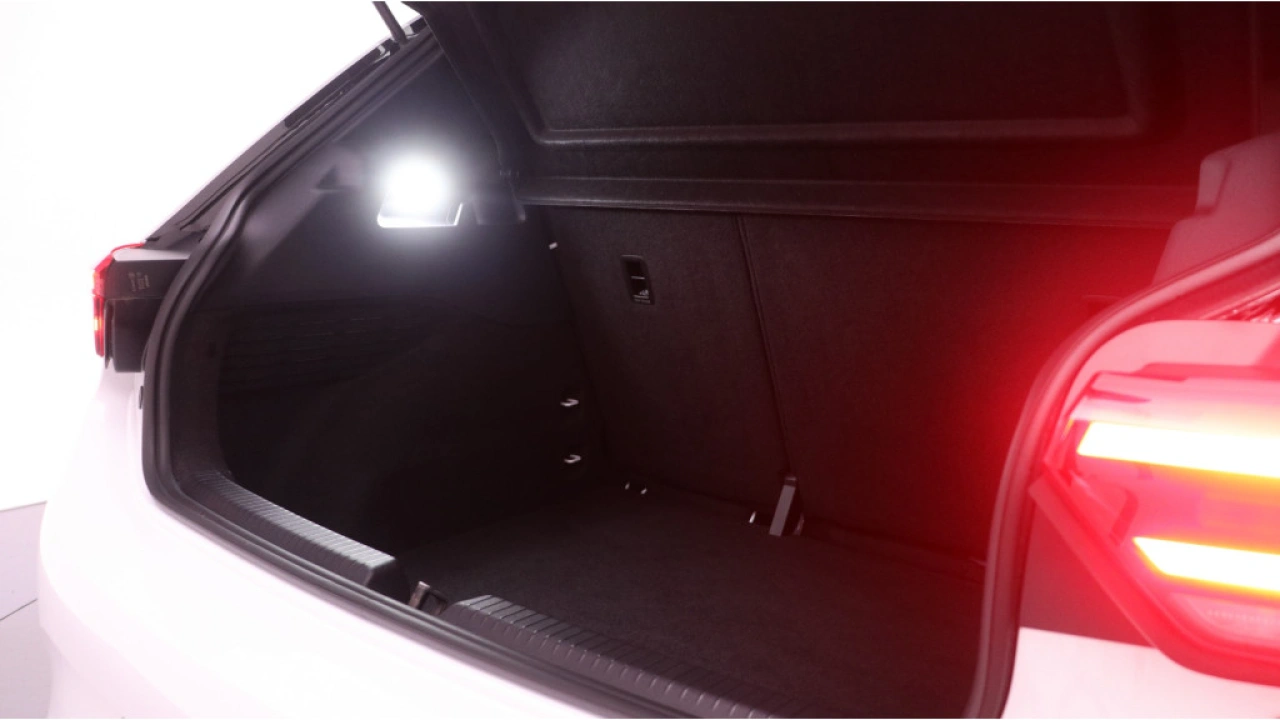 Volkswagen ID.3 First 58 kWh 204pk SOH 90% Navigatie Stoelverwarming