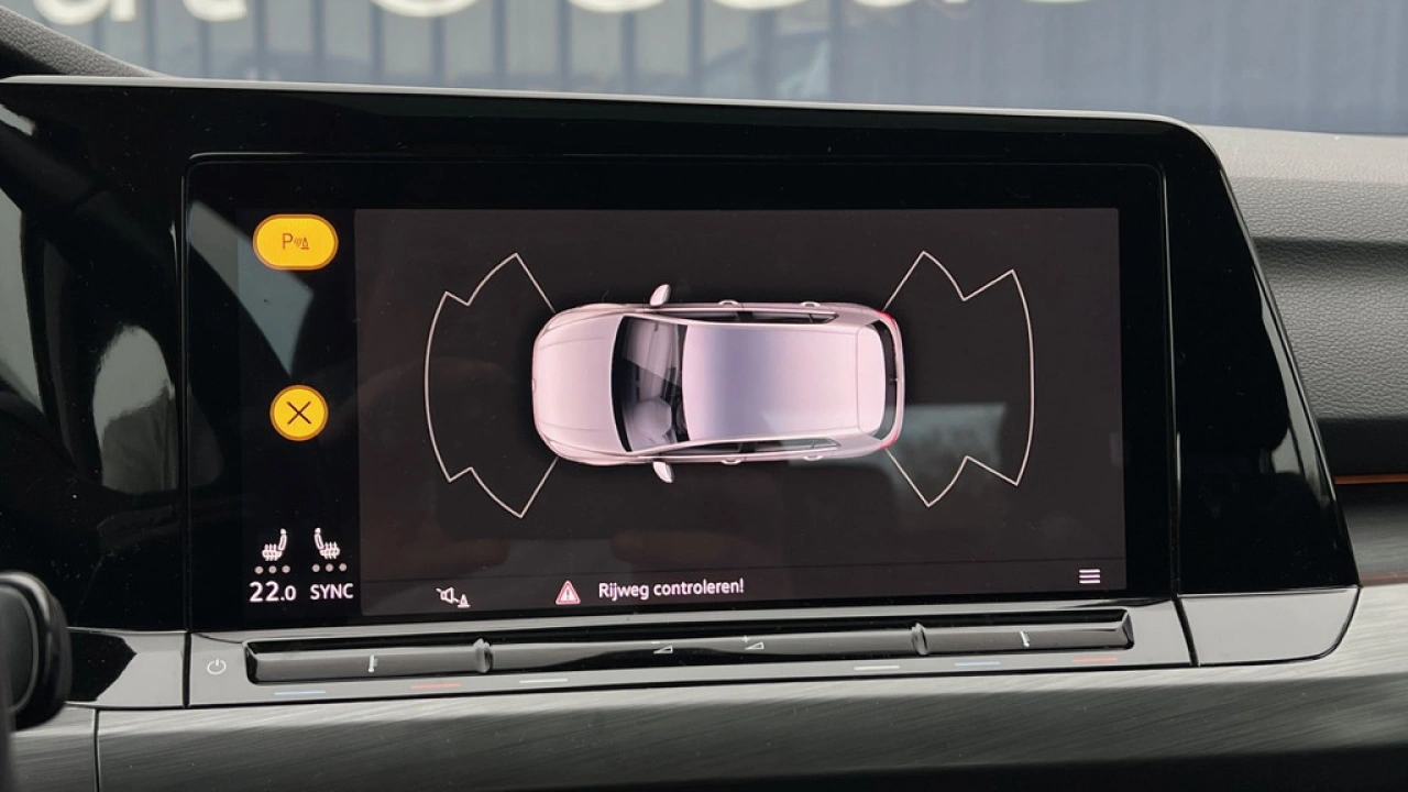 Volkswagen Golf 1.5 TSI 150pk Style 1st Edition Panoramadak Matrix Led