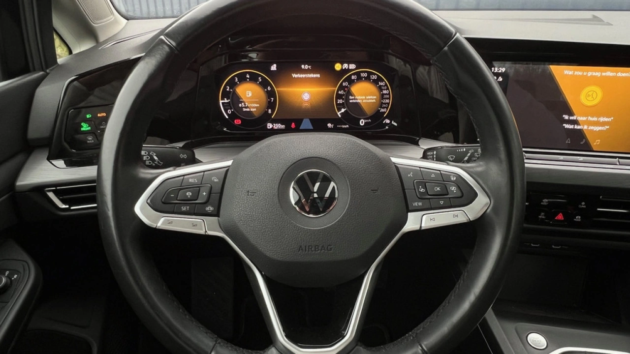 Volkswagen Golf 1.5 TSI 150pk Style 1st Edition Panoramadak Matrix Led