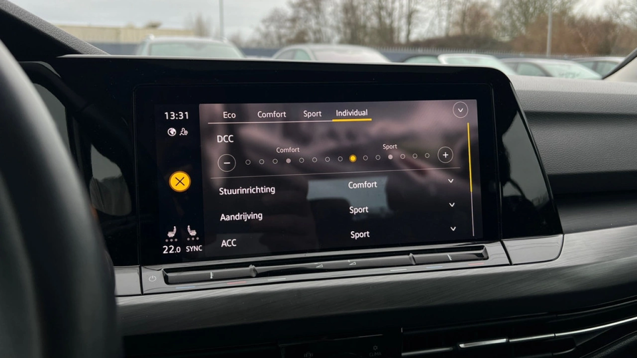 Volkswagen Golf 1.5 TSI 150pk Style 1st Edition Panoramadak Matrix Led