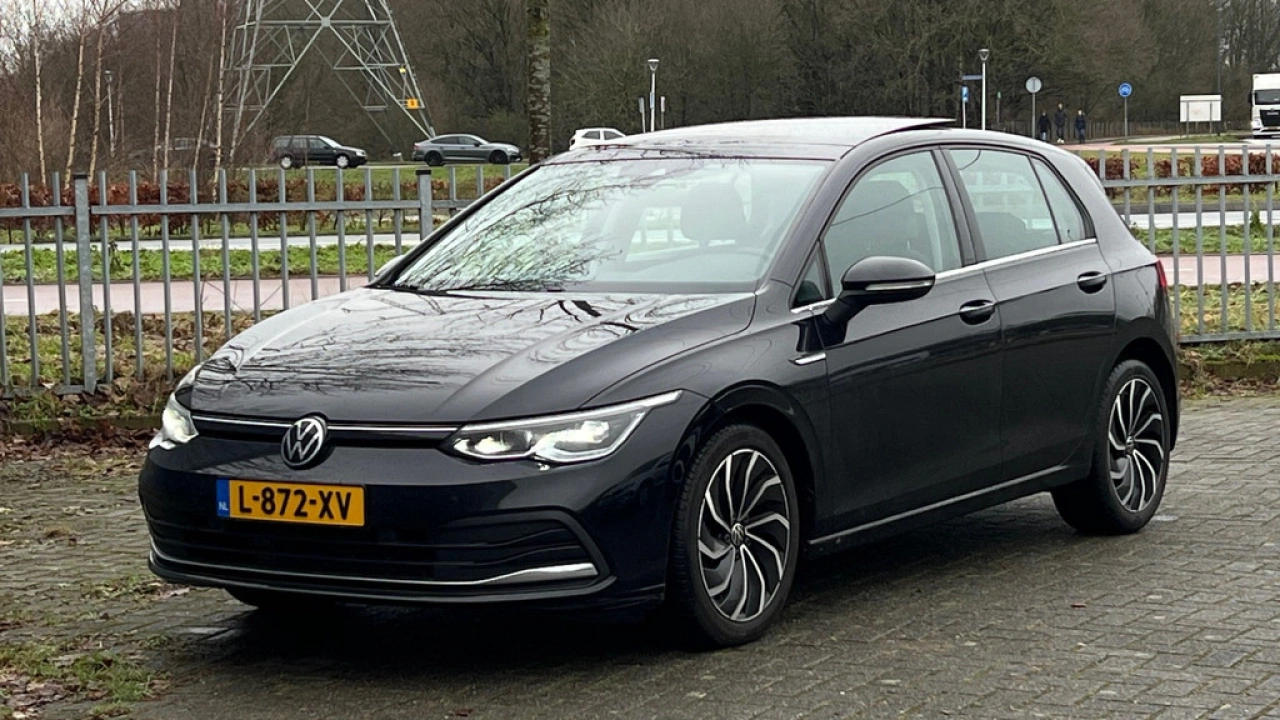 Volkswagen Golf 1.5 TSI 150pk Style 1st Edition Panoramadak Matrix Led