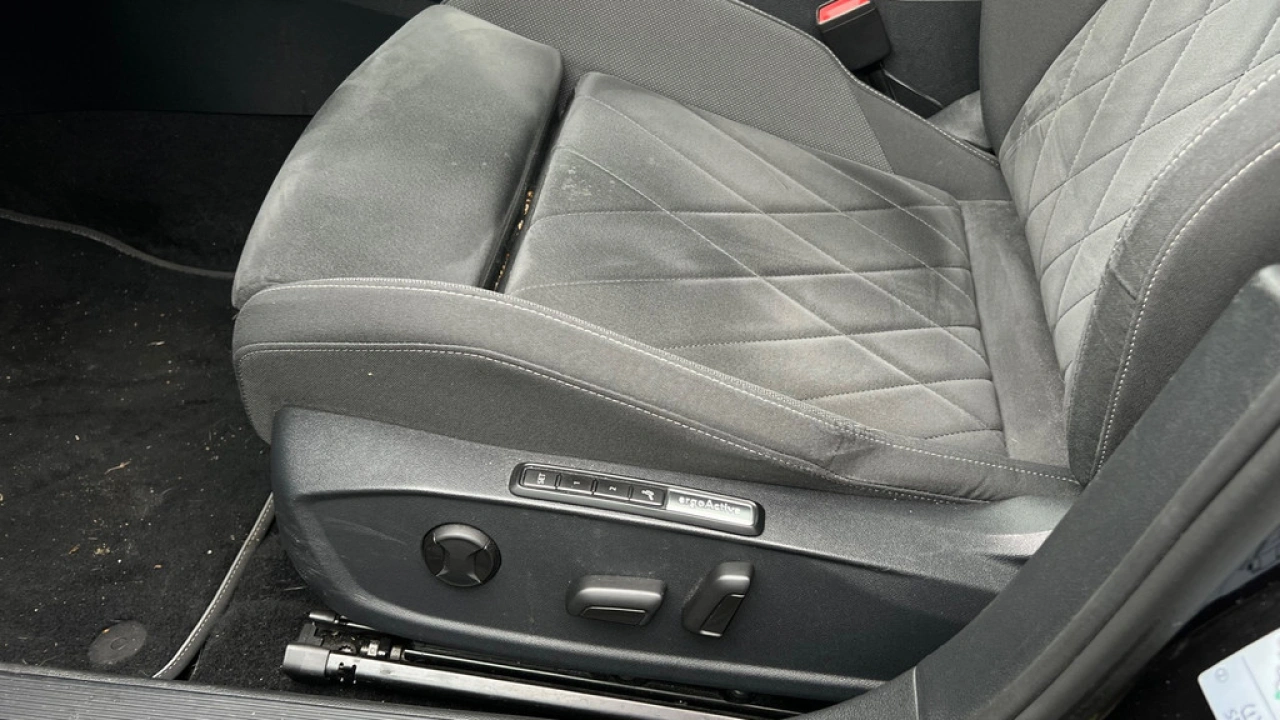 Volkswagen Golf 1.5 TSI 150pk Style 1st Edition Panoramadak Matrix Led