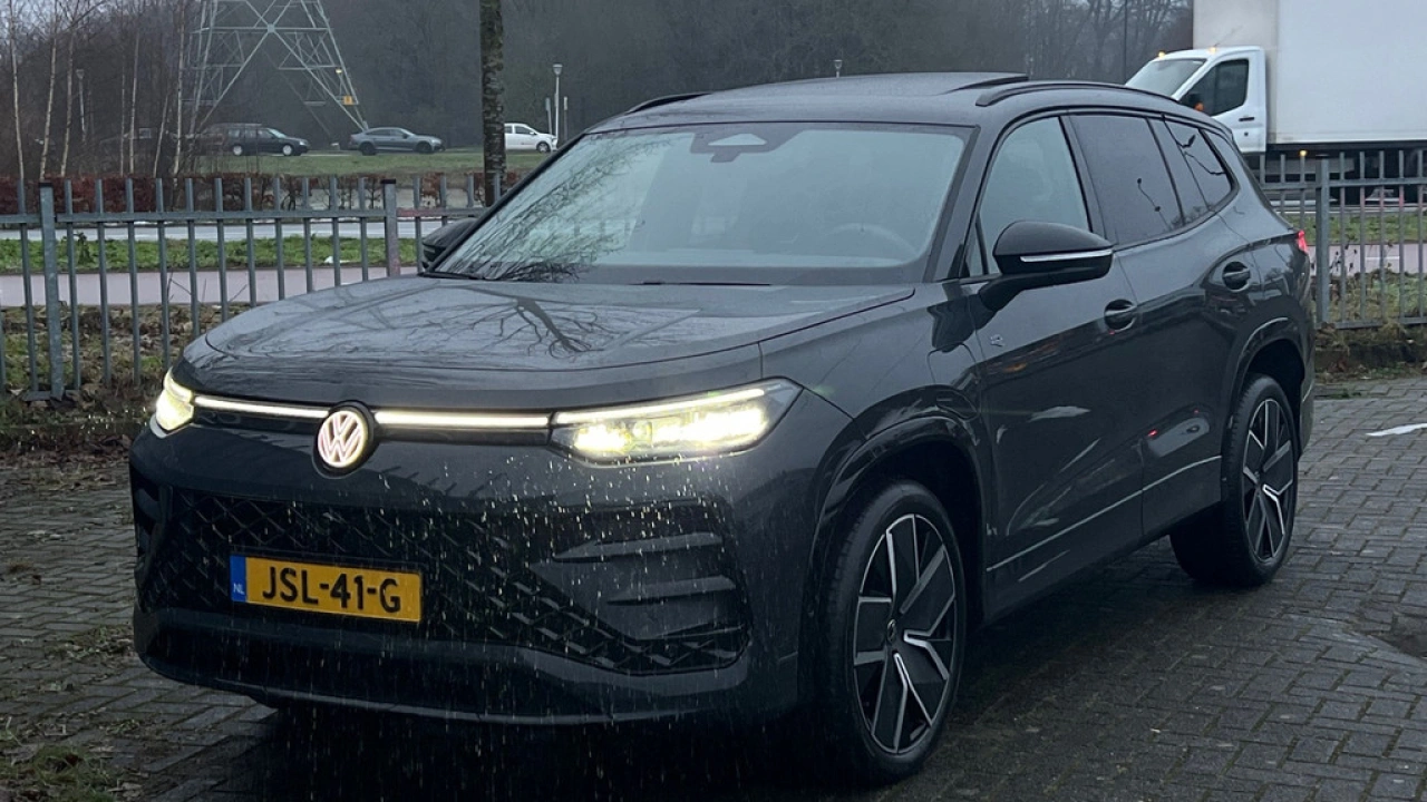 Volkswagen Tayron 1.5 eHybrid 272pk DSG R-Line Edition