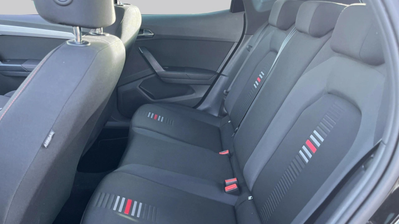 SEAT Arona 1.0 TSI FR Business Intense