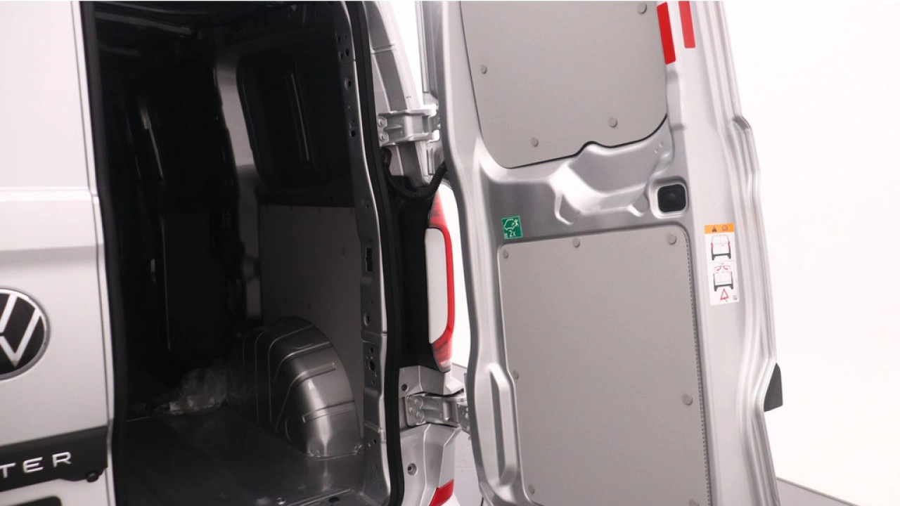 VW Bedrijfswagens Transporter L1H1 2.0 TDI 125kW 170PK Automaat 2.8T Bulli-intro