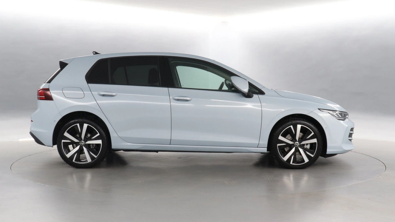 Volkswagen Golf 1.5 eHybrid 204pk Life Edition DSG