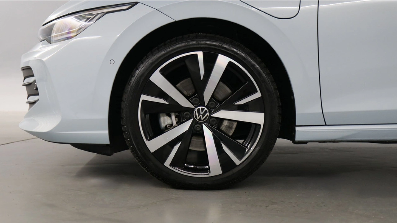 Volkswagen Golf 1.5 eHybrid 204pk Life Edition DSG