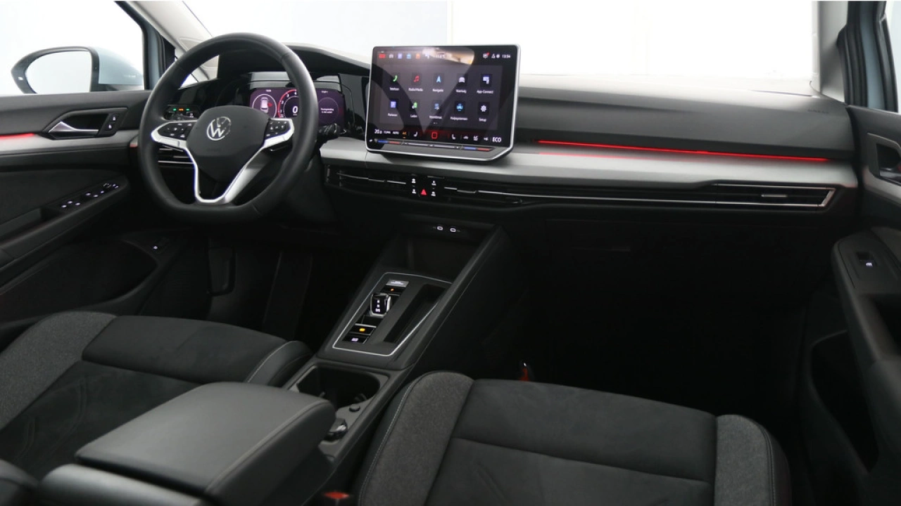 Volkswagen Golf 1.5 eHybrid 204pk Life Edition DSG