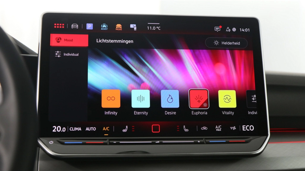 Volkswagen Golf 1.5 eHybrid 204pk Life Edition DSG