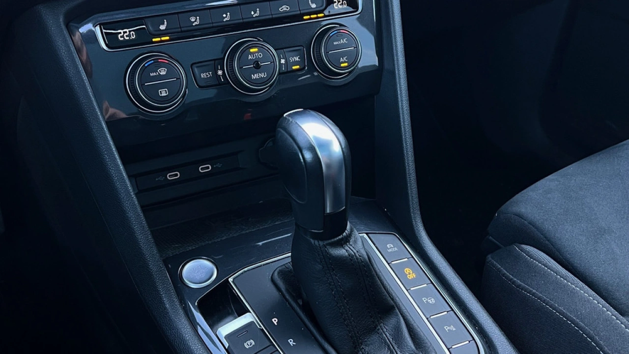 Volkswagen Tiguan Allspace 1.5 TSI 150pk DSG Highline Business R 7p. Panoramadak