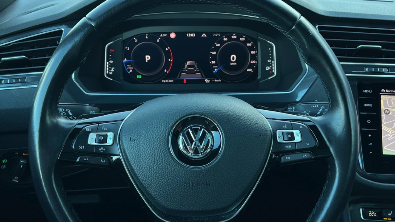 Volkswagen Tiguan Allspace 1.5 TSI 150pk DSG Highline Business R 7p. Panoramadak