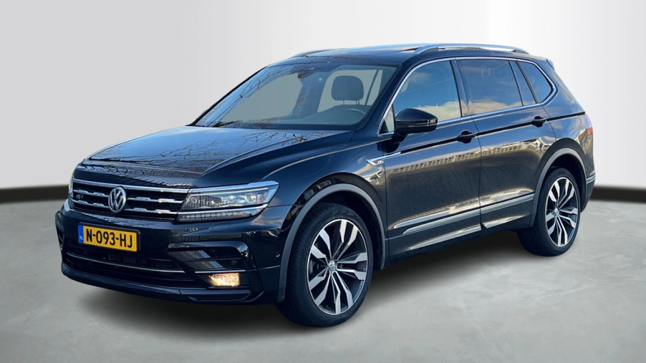 Volkswagen Tiguan Allspace 1.5 TSI 150pk DSG Highline Business R 7p. Panoramadak