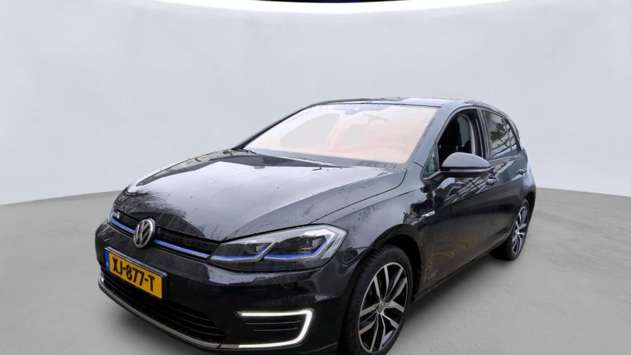 Volkswagen e-Golf e-Golf 136pk