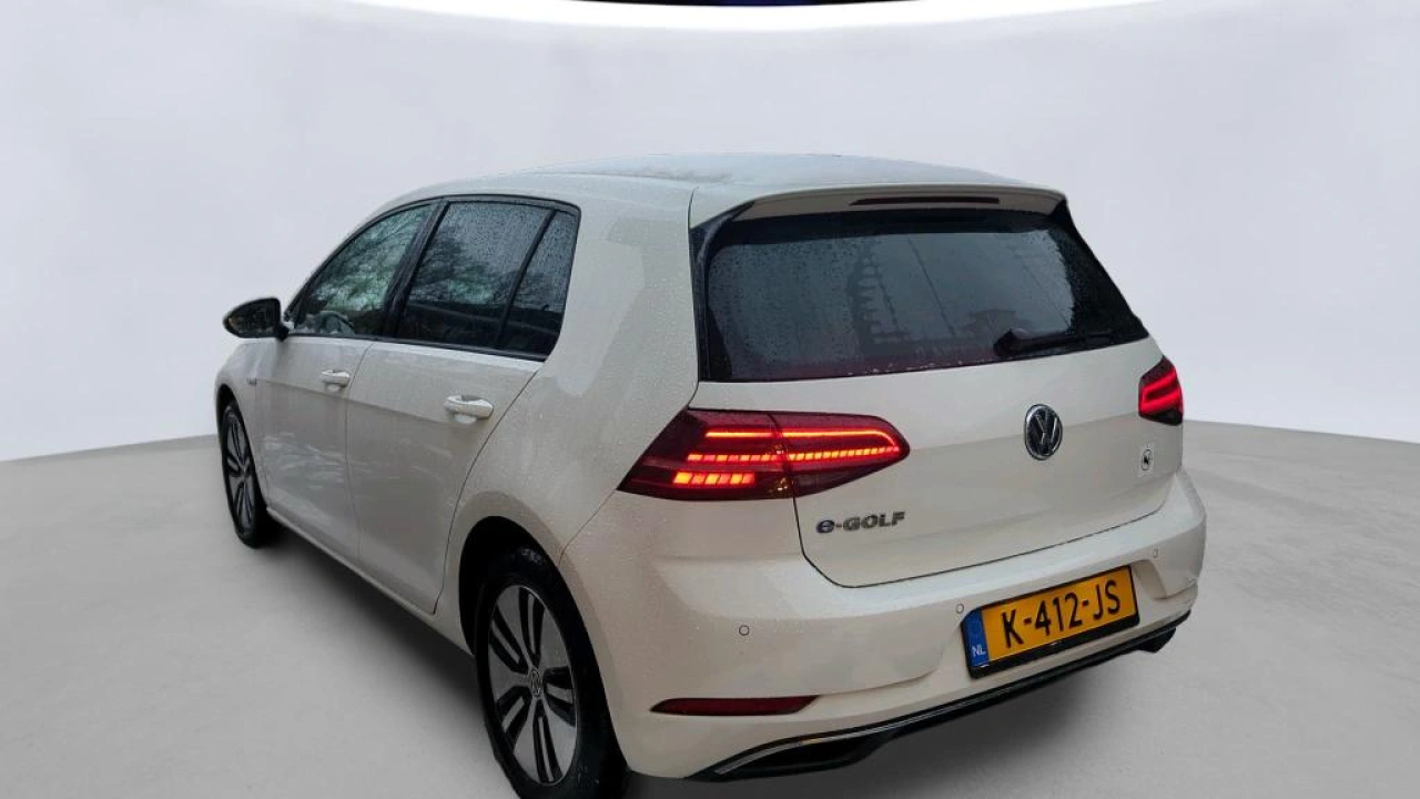 Volkswagen e-Golf E-DITION | Warmtepomp | digitale cockpit | Winterpakket | Nieuw binnen |