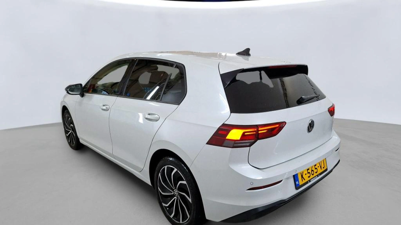 Volkswagen Golf 1.0 TSI Life | Panorama/schuifdak | 17