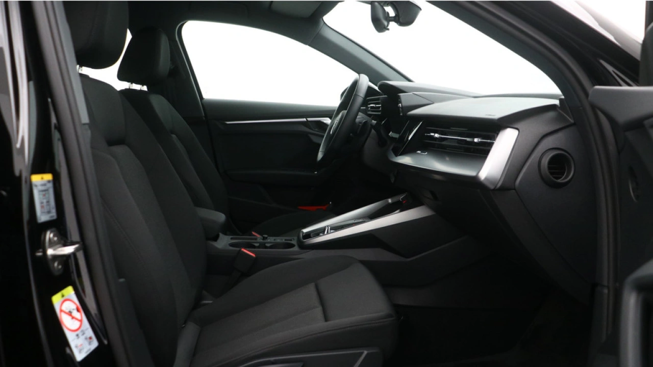 Audi A3 Sportback 30 TFSI Pro Line | Clima | Carplay | PDC |