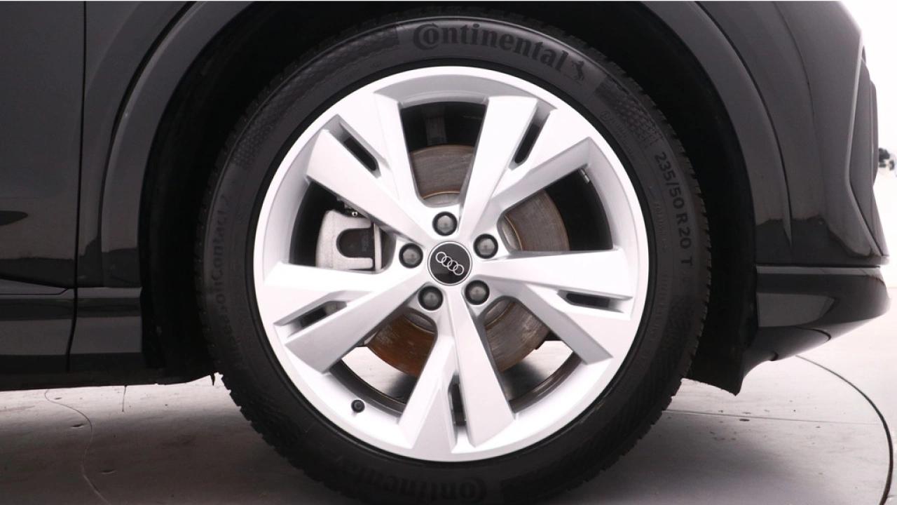 Audi Q4 e-tron 45 quattro S Edition 82 kWh | Assistentie Plus | Zwart optiek | Carplay |