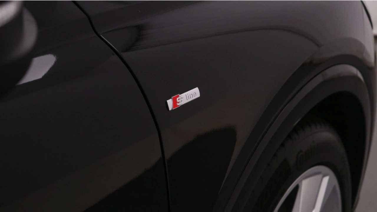 Audi Q4 e-tron 45 quattro S Edition 82 kWh | Assistentie Plus | Zwart optiek | Carplay |