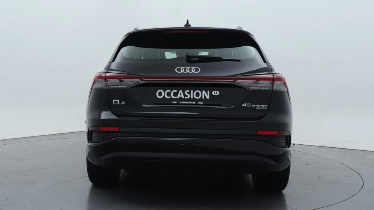 Audi Q4 e-tron 45 quattro S Edition 82 kWh | Assistentie Plus | Zwart optiek | Carplay |