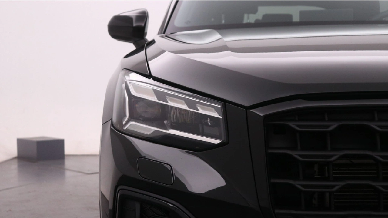 Audi Q2 35 TFSI S Edition | Stoelverwarming | Adaptive cruise | Carplay |