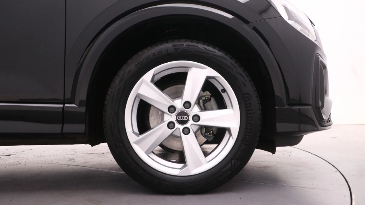 Audi Q2 35 TFSI S Edition | Stoelverwarming | Adaptive cruise | Carplay |