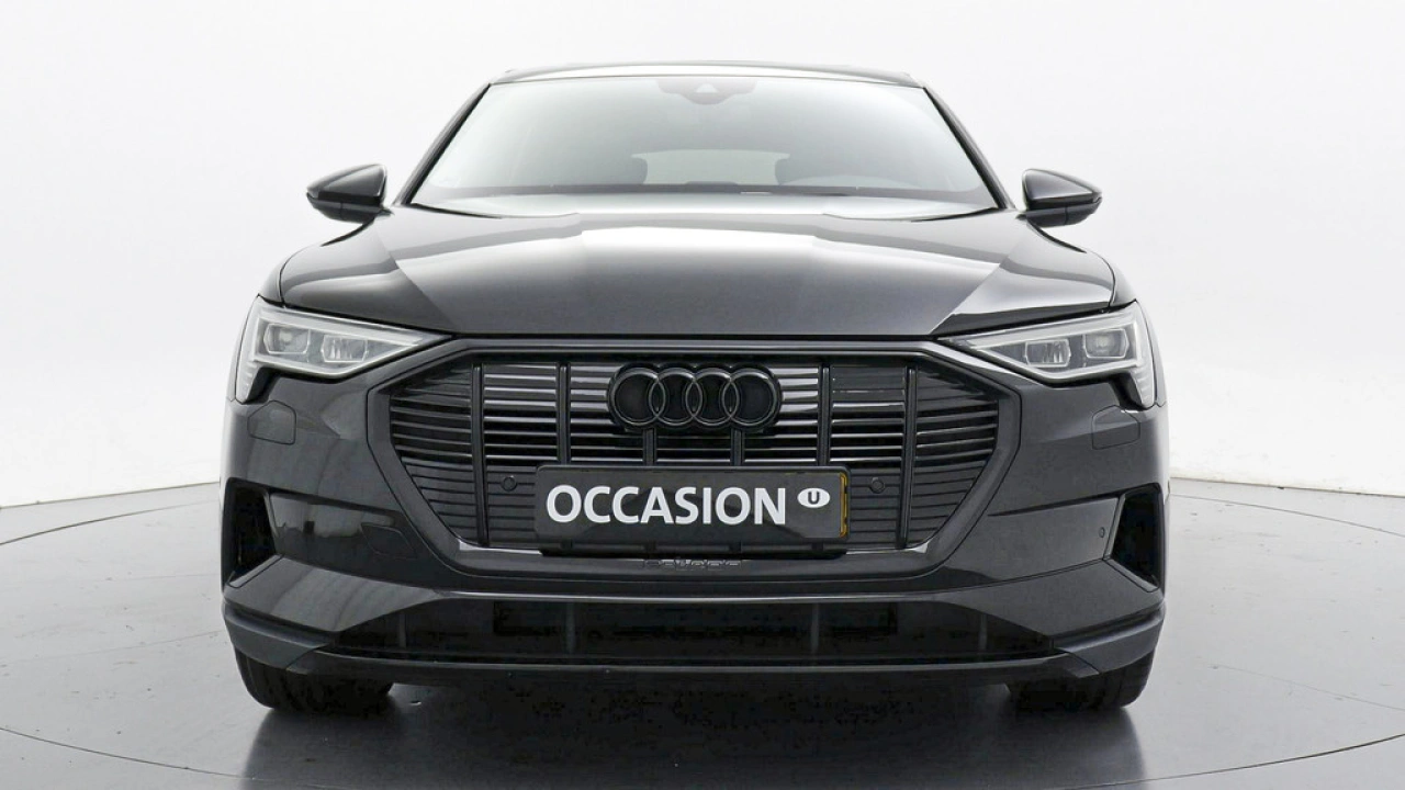 Audi e-tron e-tron 55 Quattro 408pk | Panoramadak | Sportstoelen | 22