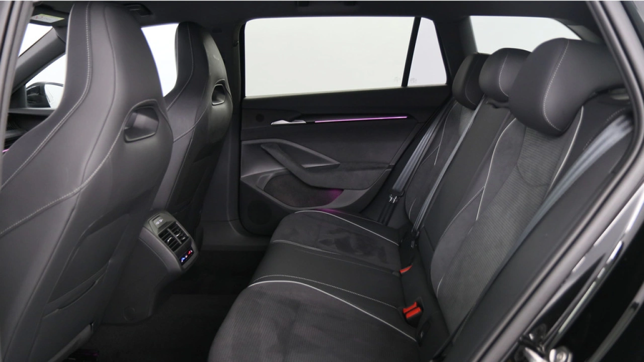 Škoda Superb Combi 1.5 TSI eHybrid 204pk PHEV Sportline Business DSG