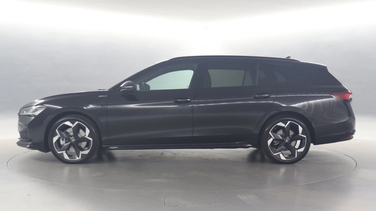 Škoda Superb Combi 1.5 TSI eHybrid 204pk PHEV Sportline Business DSG