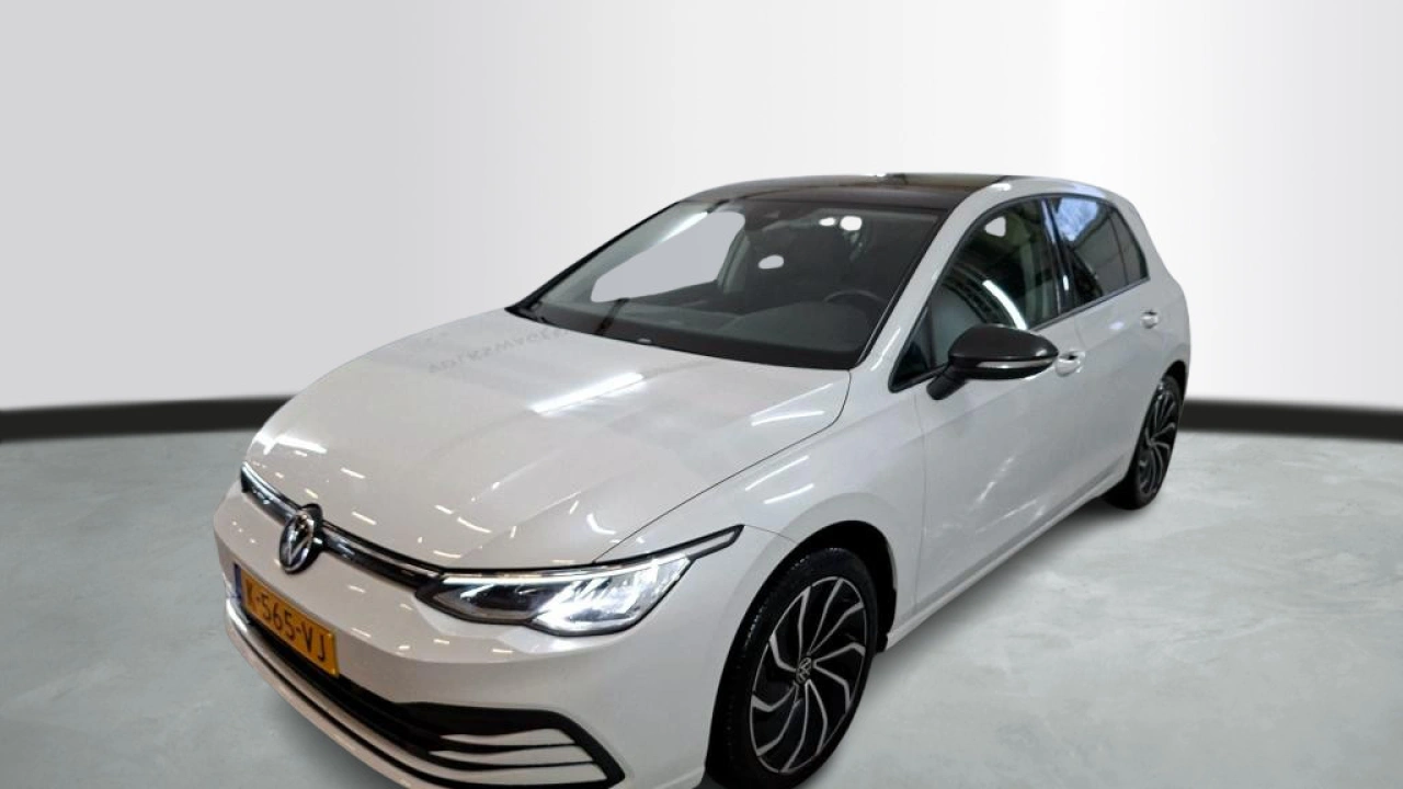 Volkswagen Golf 1.0 TSI Life | Panorama/schuifdak | 17