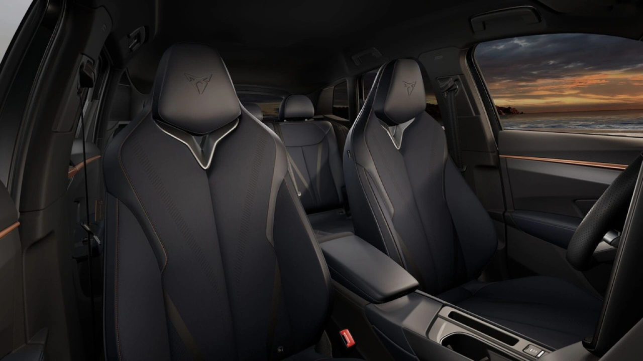 CUPRA Terramar 1.5 TSI e-Hybrid 204 6DSG Business