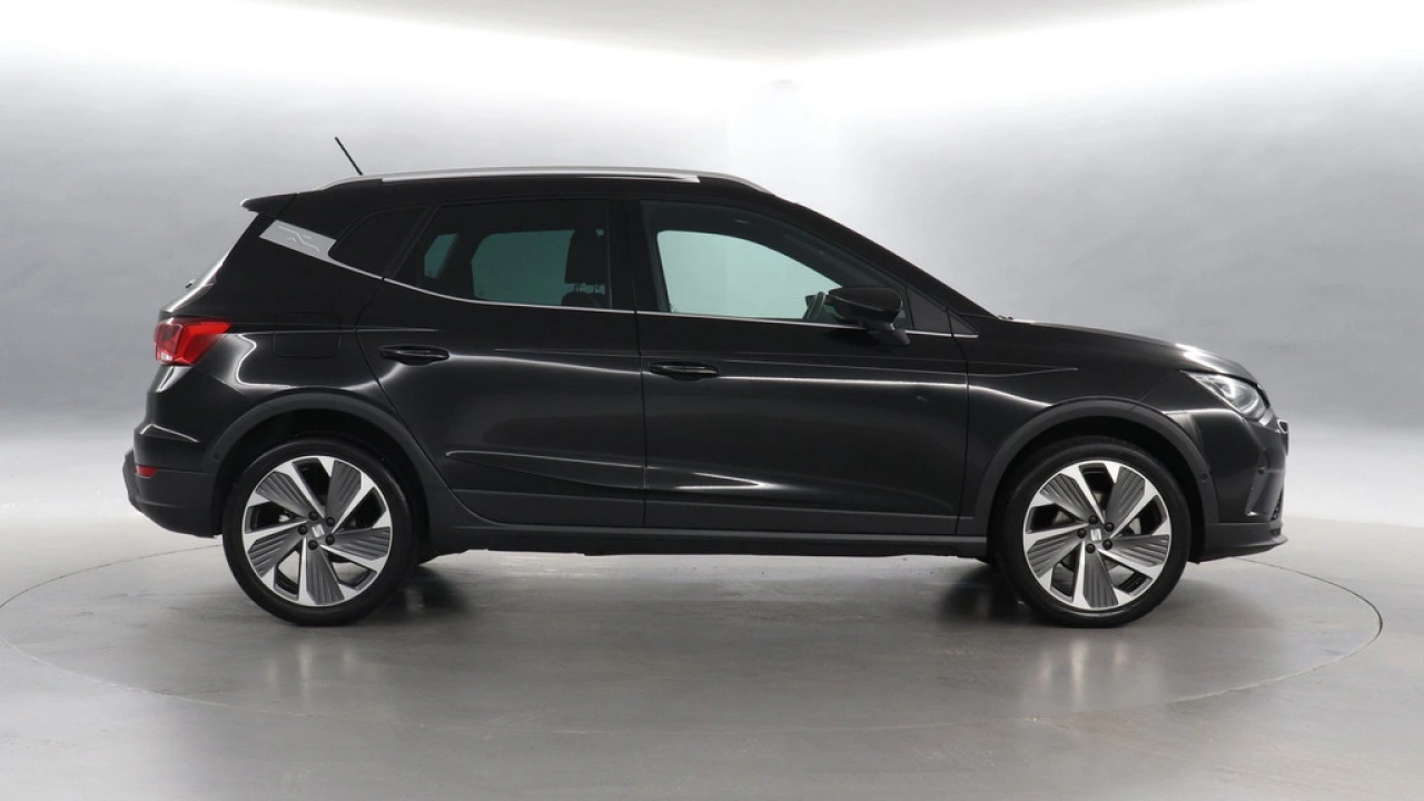 SEAT Arona 1.0 TSI FR Business Intense DSG