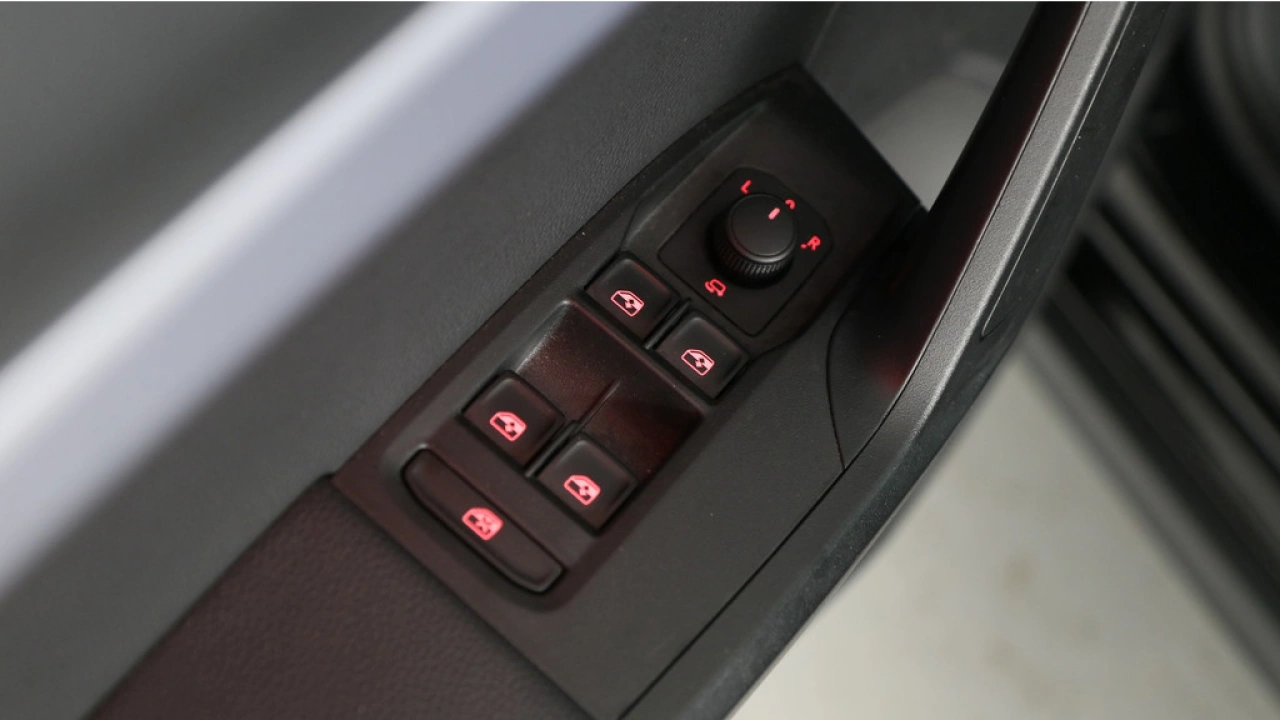 SEAT Arona 1.0 TSI FR Business Intense DSG