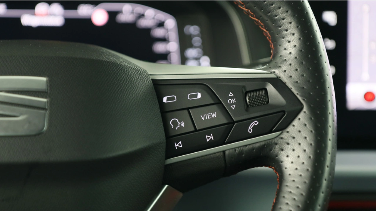 SEAT Arona 1.0 TSI FR Business Intense DSG