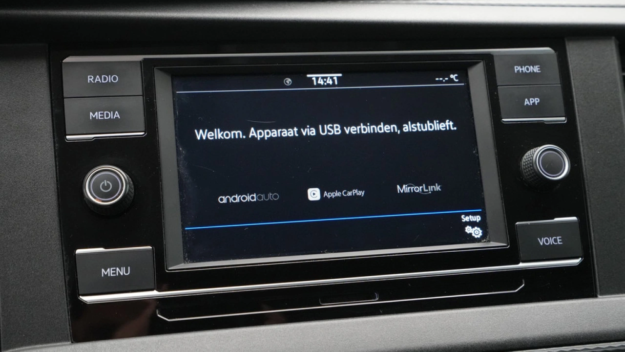 VW Bedrijfswagens Transporter L1H1 2.0 TDI 90pk Economy Business