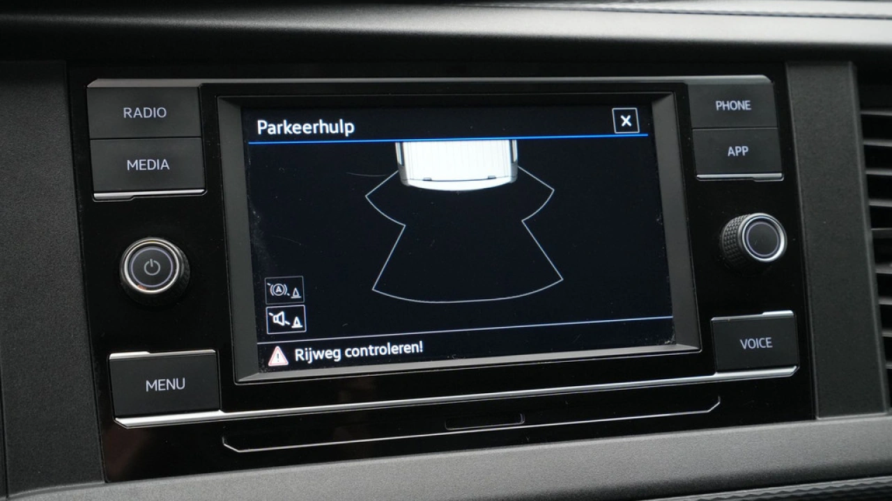 VW Bedrijfswagens Transporter L1H1 2.0 TDI 90pk Economy Business