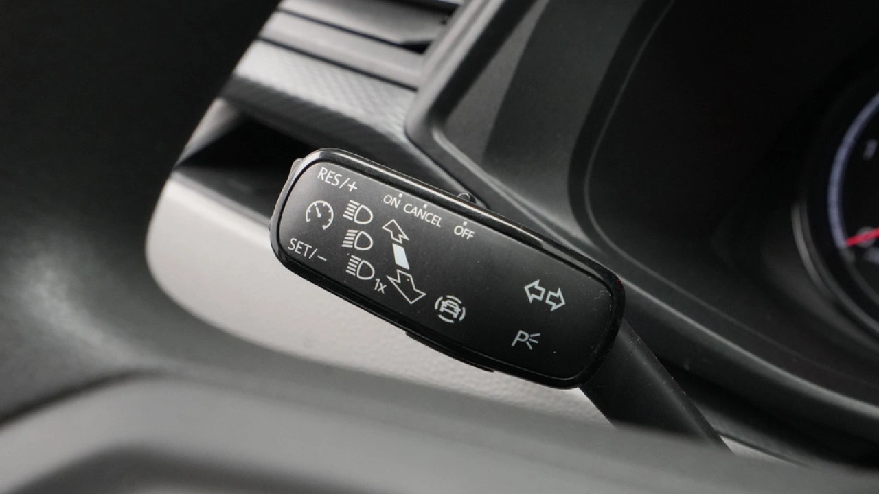 VW Bedrijfswagens Transporter L1H1 2.0 TDI 90pk Economy Business