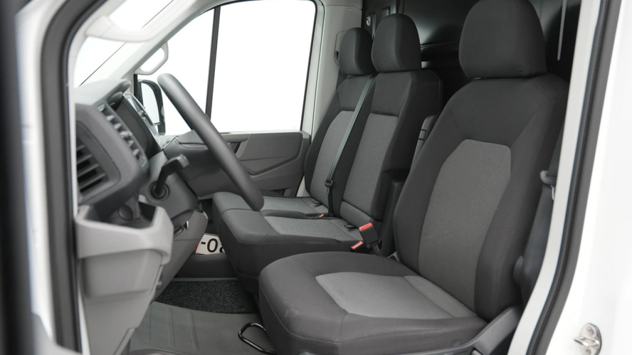 VW Bedrijfswagens Crafter L4H3 2.0 TDI 140pk Automaat 3.5T Comfortline