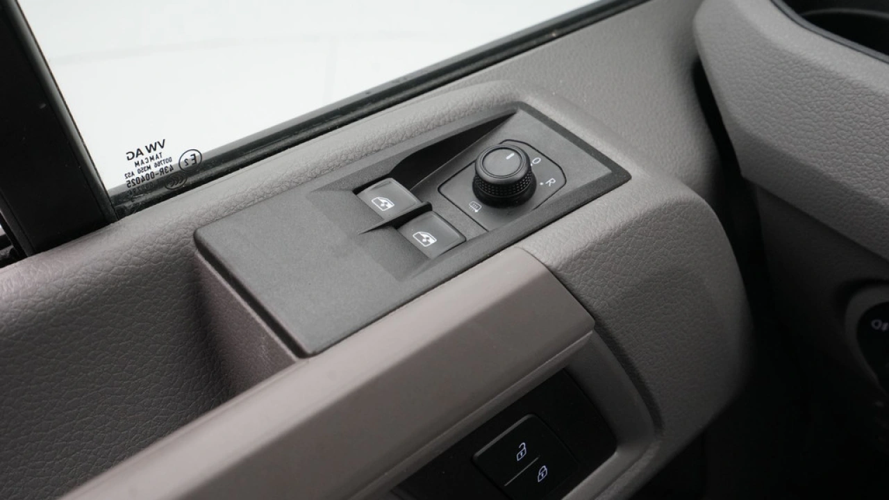 VW Bedrijfswagens Crafter L3H2 2.0 TDI 140PK 3.0T Trendline