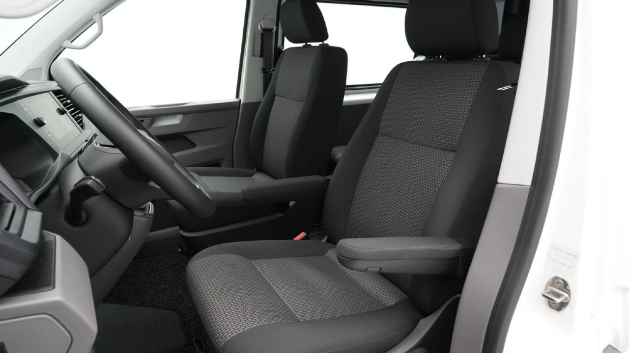 VW Bedrijfswagens Transporter Dubbel Cabine L2H1 110pk Comfortline